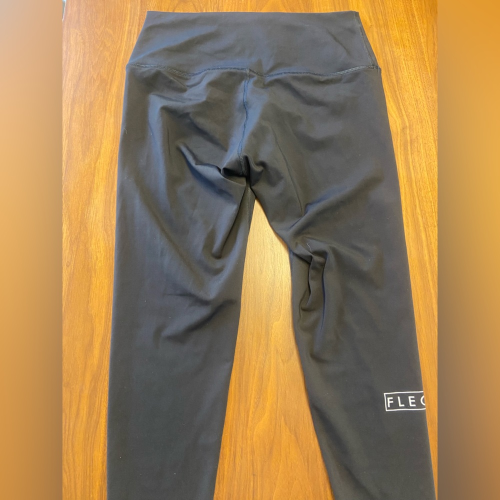 El Toro 21" Black Leggings size Large